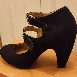 💥FINAL💥 Urban Outfitters: Kimchi Blue Shoes